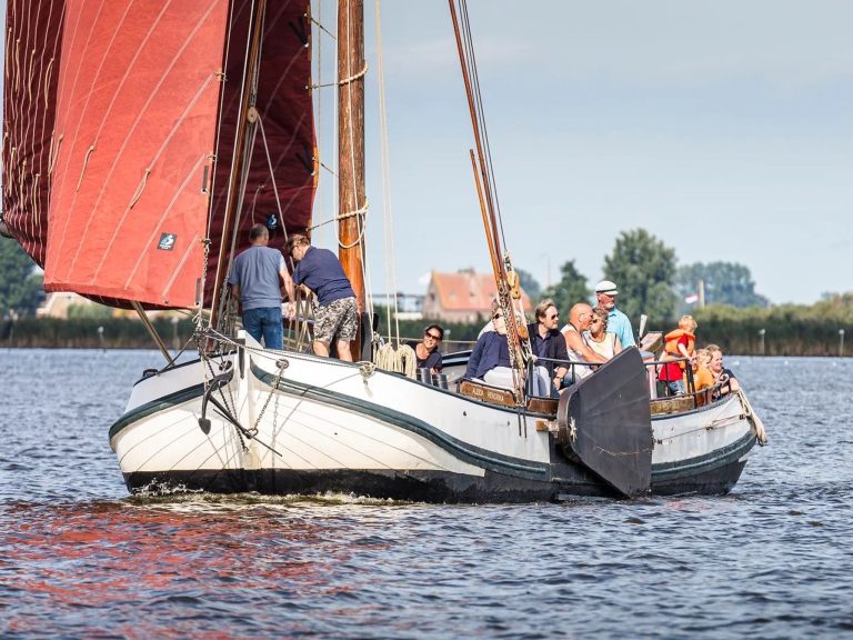 Cruise Balk – Heeg — natuur in Balk