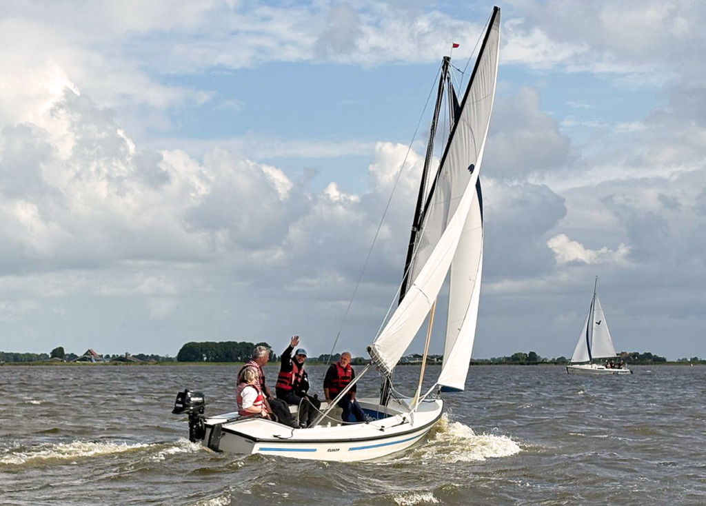 Learn to sail for adults in Balk